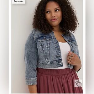Torrid Cropped Collarless Jean Jacket, size 2 (2X) EUC